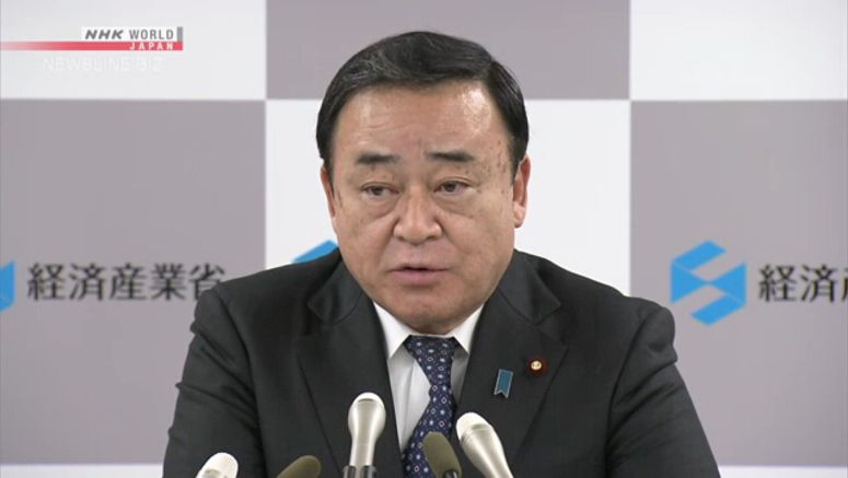 Industry minister asks for staggered hours