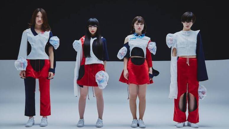 What if Maison book girl put all of their energy into idol activities?
