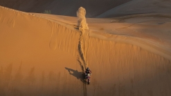 Carlos Sainz wins his third Dakar Rally; American motorcyclist wins