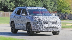 Mitsubishi Outlander to get more power, share Nissan Rogue platform