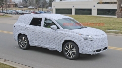 2021 Nissan Pathfinder three-row crossover spied for the first time