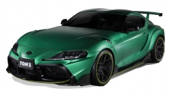 TOM'S tuned Toyota Supra and Century debut in Japan