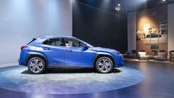 Lexus Targets 300-Km WLTP Range For UX 300e EV In Europe