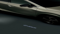 Lexus' NX Bronze Edition And UX Blue Edition For Japan Look The Part