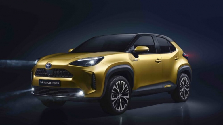 2021 Toyota Yaris Cross unveiled with available hybrid drivetrain