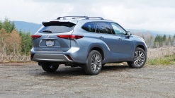 2021 Toyota Highlander Review | Price, specs, features and photos