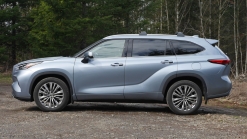 2021 Toyota Highlander Review | Price, specs, features and photos