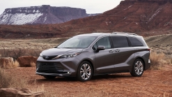 2021 Toyota Sienna hybrid minivan revealed with photos, specs, details