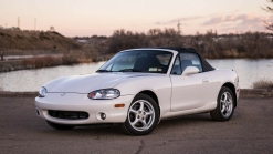 Get Ready For Summer With This 20 Year Old, 1,200 Mile Mazda MX-5 Miata