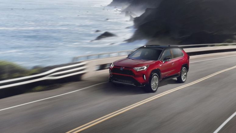 2020 Ford Escape PHEV specs vs. 2021 RAV4 Prime, 2020 Outlander PHEV