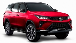 2021 Toyota Fortuner: Hilux's 7-Seater SUV Sibling Gets A Facelift Too