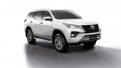 2021 Toyota Fortuner: Hilux's 7-Seater SUV Sibling Gets A Facelift Too