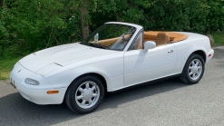 Hurry Up And Bid On This 15k Mile 1993 Mazda MX-5 Miata