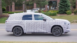 2022 Nissan Pathfinder Shows Big Infotainment Screen In Its Spy Debut