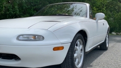 Hurry Up And Bid On This 15k Mile 1993 Mazda MX-5 Miata