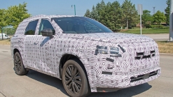 2022 Nissan Pathfinder Shows Big Infotainment Screen In Its Spy Debut