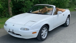 Hurry Up And Bid On This 15k Mile 1993 Mazda MX-5 Miata