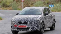 New Nissan Qashqai / Rogue Sport Spied Inside And Out, Will Feature A Digital Instrument Cluster