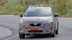 New Nissan Qashqai / Rogue Sport Spied Inside And Out, Will Feature A Digital Instrument Cluster