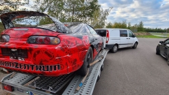 1,500 HP Toyota Supra Dragster Swerves To Avoid Obstacle At 140 MPH, Ends Up In Guardrail