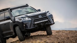 Lexus J201 Concept Is A 550-HP LX 570 Turned Up To Eleven