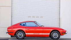 Low-Mileage, Fully Restored 1971 Datsun 240Z Goes For Six Figures