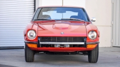 Low-Mileage, Fully Restored 1971 Datsun 240Z Goes For Six Figures