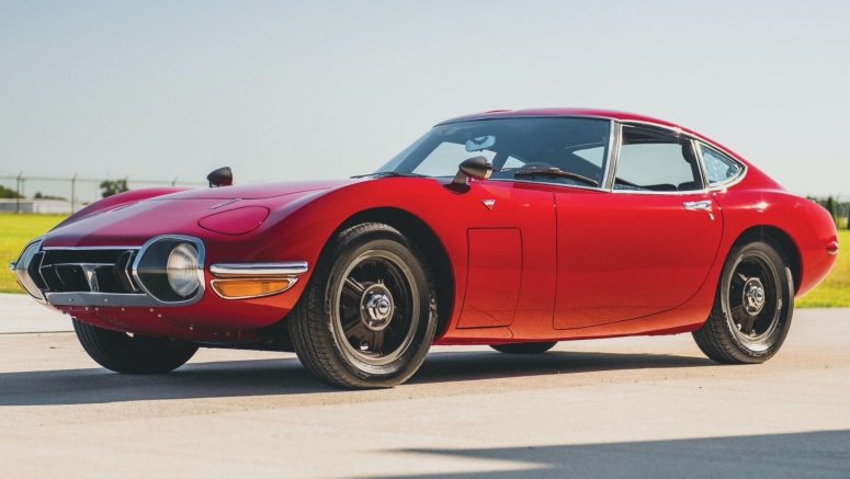 Ultra - Rare LHD 1967 Toyota 2000GT Racks Up $912k At Auction Ultra-Rare LHD 1967 Toyota 2000GT Racks Up $912k At Auction