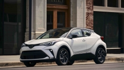 2021 Toyota C-HR gets Top Safety Pick award from IIHS