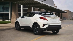 2021 Toyota C-HR gets Top Safety Pick award from IIHS