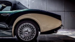 The Hurtan Grand Albaycin Finally Uncovered And It's Like A Mitsuoka From Spain