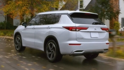 2022 Mitsubishi Outlander revealed with concept car looks, Nissan parts