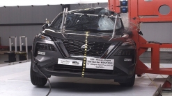 NHTSA gives 2021 Nissan Rogue 2-star passenger crash test rating