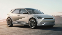 Hyundai Ioniq 5 vs VW ID.4, Nissan Ariya, Mustang Mach-E, Chevy Bolt EUV