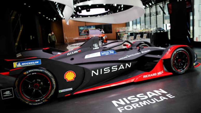 Nissan commits to electric Formula E racing through 2026