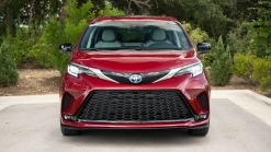 2021 Toyota Sienna XSE Road Test Review | It's the 'sporty' one