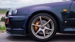 This Midnight Purple II 1999 Nissan Skyline GT-R Could Sell For $400k