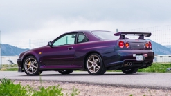 This Midnight Purple II 1999 Nissan Skyline GT-R Could Sell For $400k