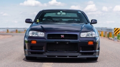 This Midnight Purple II 1999 Nissan Skyline GT-R Could Sell For $400k