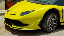 Honda Civic Tries Hard To Pass For A Lamborghini Aventador SVJ
