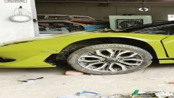 Honda Civic Tries Hard To Pass For A Lamborghini Aventador SVJ