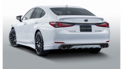 TRD Dresses Up The Facelifted 2022 Lexus ES