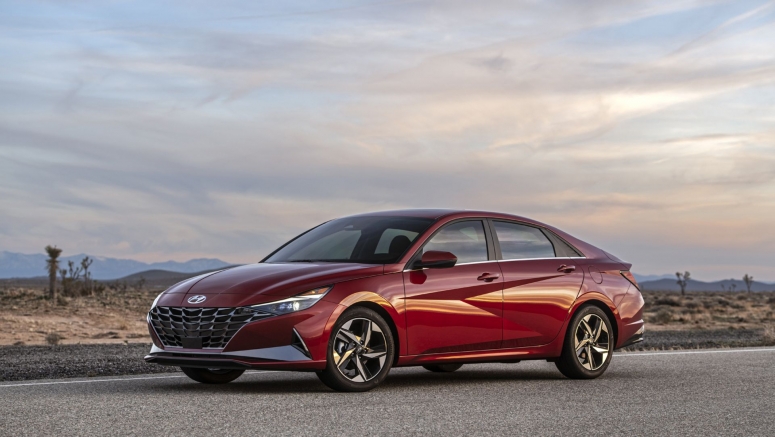 2021 Hyundai Elantra Review | What's new, price, safety, hybrid MPG