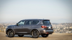 2022 Infiniti QX80 Gains An Updated Interior With New 12.3-Inch Infotainment System
