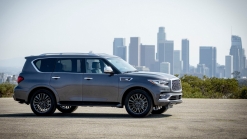 2022 Infiniti QX80 Gains An Updated Interior With New 12.3-Inch Infotainment System