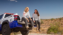 Nissan Enters Rebelle Rally With 2022 Frontier Inspired By 1980s Nissan Hardbody Off-Roading Champ