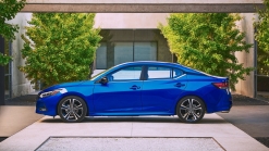 Nissan Prices 2022 Sentra From $19,510, Adds Midnight Edition