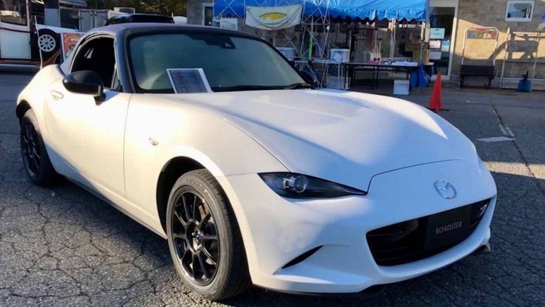 Mazda Miata adds lightness with 990S Roadster variant in Japan