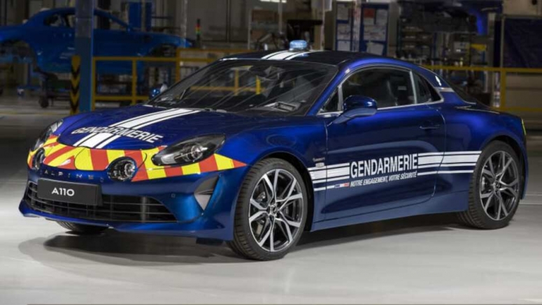 Alpine A110 join France's Gendarmerie fleet of patrol cars