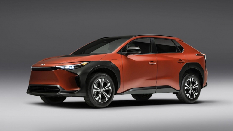 Toyota promises to sell only zero-emissions cars in Europe by 2035